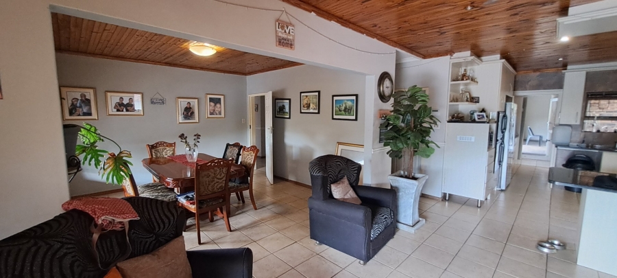 4 Bedroom Property for Sale in Vanes Estate Eastern Cape